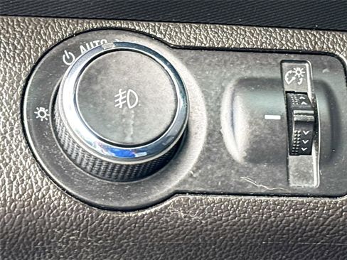 Used 2017 Chevrolet Sonic LT w/ Fun and Sun Package image 11