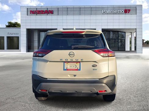 Certified 2023 Nissan Rogue SV image 5