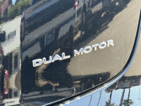 Used 2022 Tesla Model 3 Long Range AWD/4WD image 9