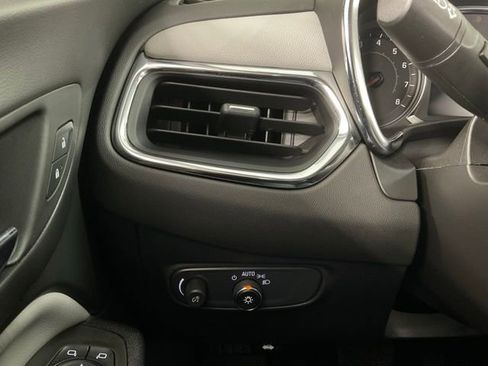 Used 2024 Chevrolet Equinox LT image 27