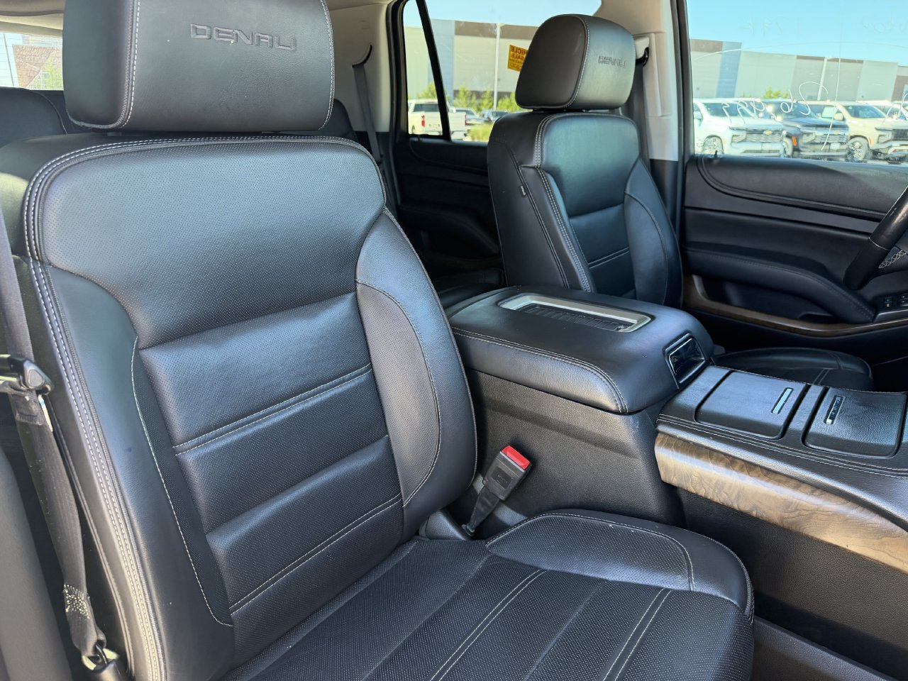 Used 2018 GMC Yukon Denali w/ Denali Ultimate Package RWD image 27
