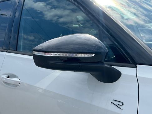 New 2026 Volkswagen Tiguan SE R-Line AWD/4WD image 7