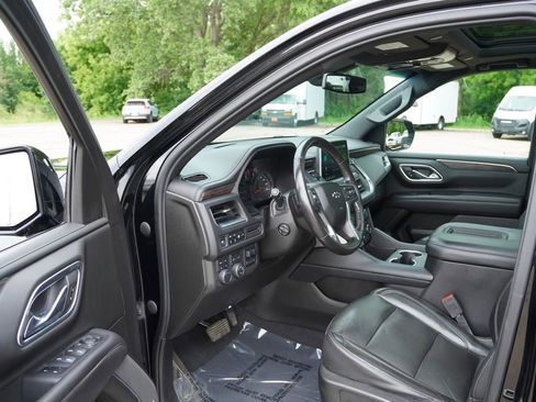 Used 2021 Chevrolet Tahoe Z71 w/ Z71 Signature Package AWD/4WD image 15