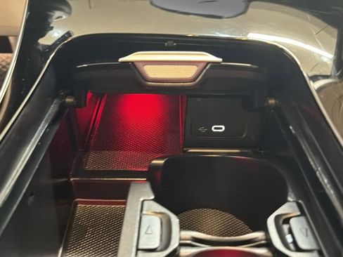 Used 2023 Mercedes-Benz C 300 4MATIC Sedan image 22