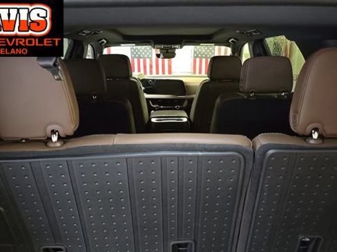 New 2026 Chevrolet Tahoe High Country AWD/4WD image 17