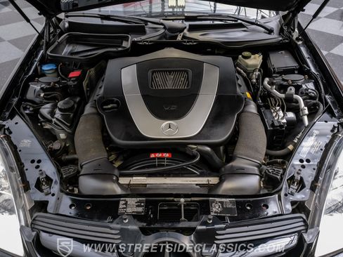 Used 2005 Mercedes-Benz SLK 350 image 3