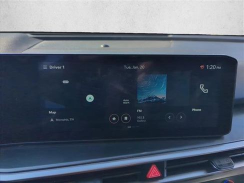 Used 2024 Kia Sorento S image 11