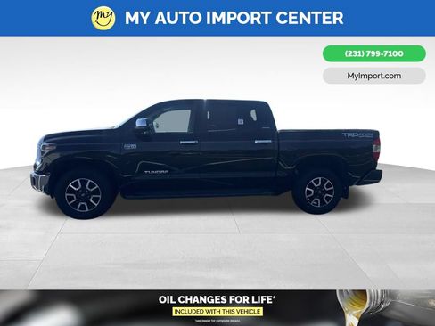 Used 2019 Toyota Tundra Limited w/ Limited Premium Package AWD/4WD image 4