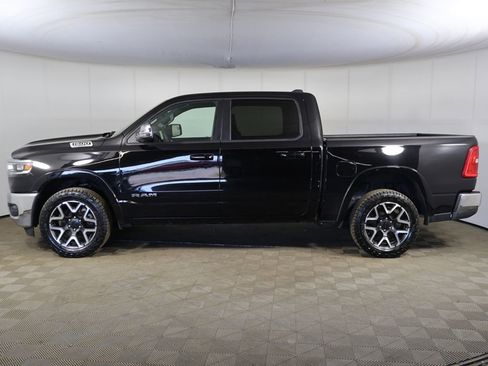 Used 2025 RAM 1500 Laramie AWD/4WD image 15