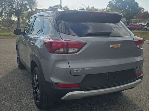 Used 2025 Chevrolet TrailBlazer LT image 4