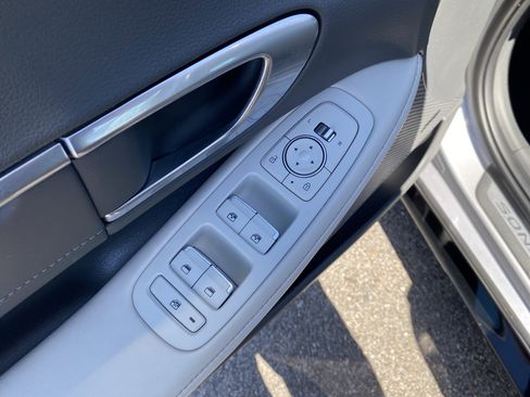 Used 2023 Hyundai Sonata Limited FWD image 18