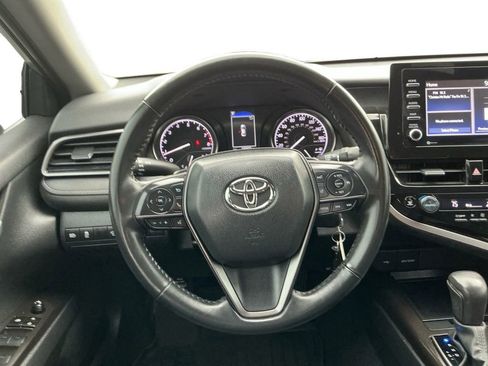 Used 2024 Toyota Camry SE image 18