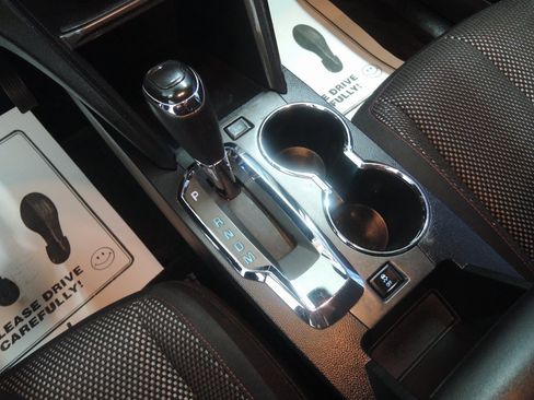 Used 2017 Chevrolet Equinox LT w/ Convenience Package image 21