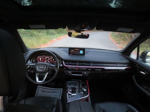 Used 2017 Audi Q7 3.0T Prestige image 8