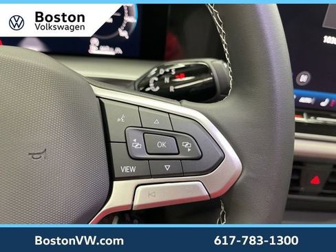 New 2026 Volkswagen Tiguan SE image 17