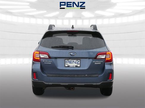 Used 2017 Subaru Outback 2.5i Premium image 6