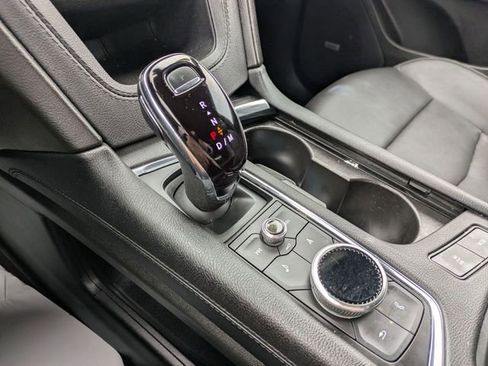 Used 2024 Cadillac XT5 Premium Luxury image 25