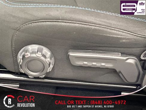 Used 2023 Jeep Wrangler Unlimited Rubicon 4xe AWD/4WD image 14