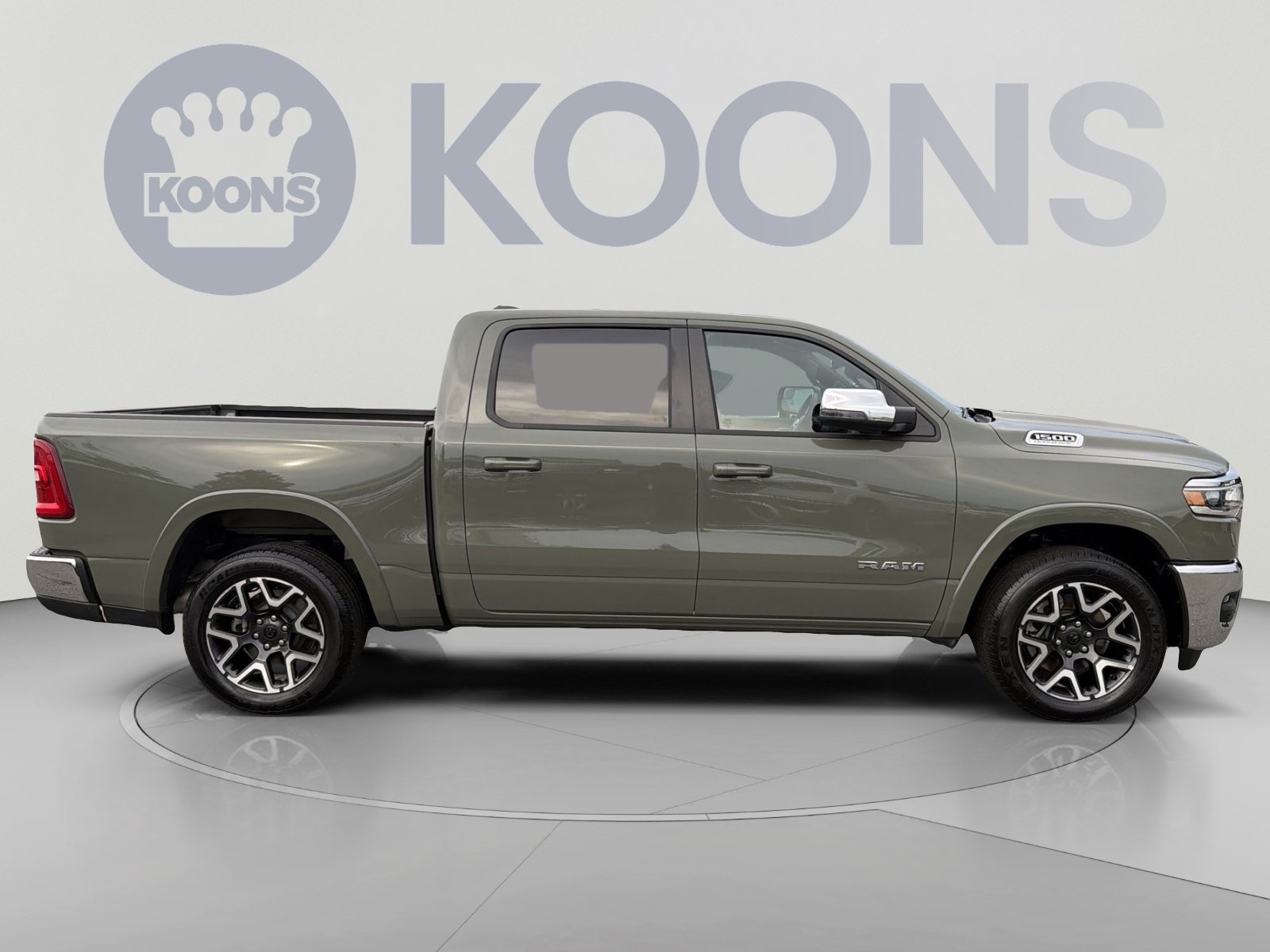 Used 2026 RAM 1500 Laramie AWD/4WD image 8