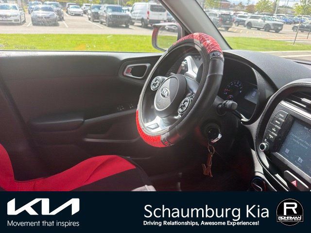Used 2020 Kia Soul S FWD image 12