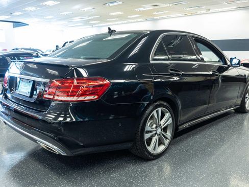Used 2014 Mercedes-Benz E 350 Sedan image 4