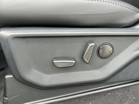 New 2026 Ford F250 Lariat w/ Black Appearance Package image 14