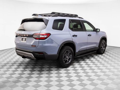 New 2026 Honda Pilot TrailSport image 6