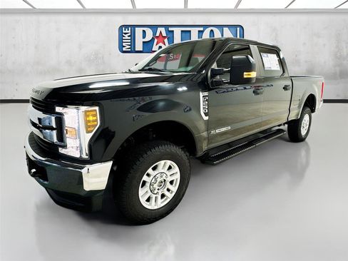 Used 2019 Ford F250 XL w/ STX Appearance Package image 3