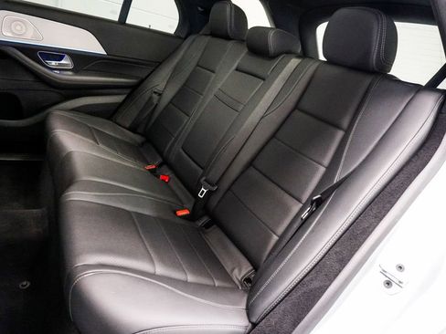 Used 2025 Mercedes-Benz GLE 350 4MATIC image 8