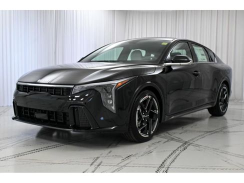 New 2026 Kia K4 GT-Line image 4