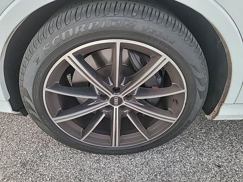 Used 2020 Audi SQ7 Prestige w/ Prestige Package image 4