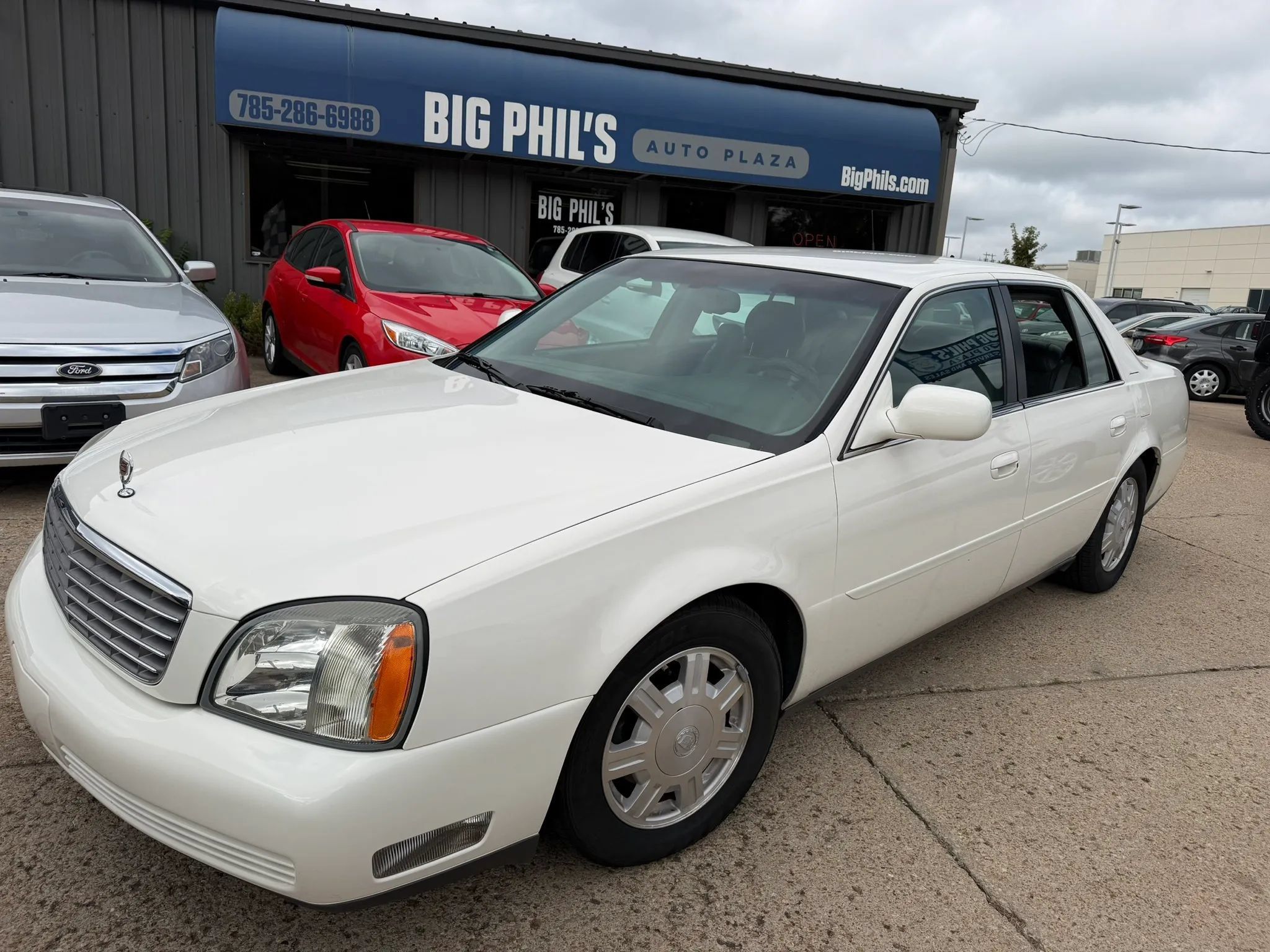 Used 2004 Cadillac De Ville w/ Equipment Group FWD image 7