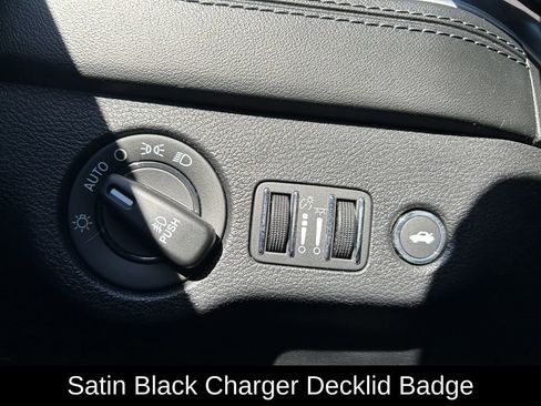 Used 2019 Dodge Charger SXT w/ Plus Group AWD/4WD image 19