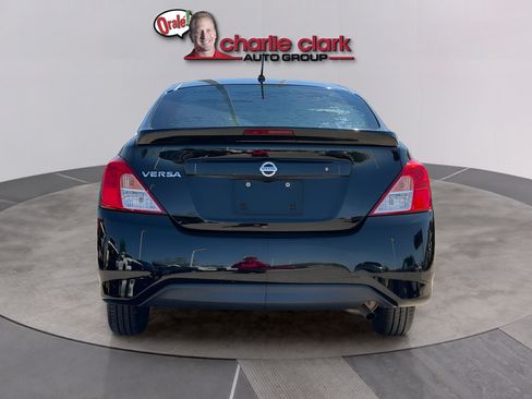 Used 2018 Nissan Versa S Plus FWD image 5