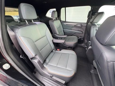 Used 2024 GMC Acadia AT4 w/ LPO, Floor Liner Package image 29