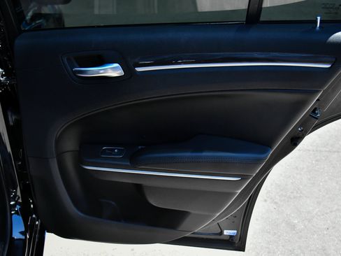 Used 2021 Chrysler 300 Touring w/ Sport Appearance Package RWD image 39