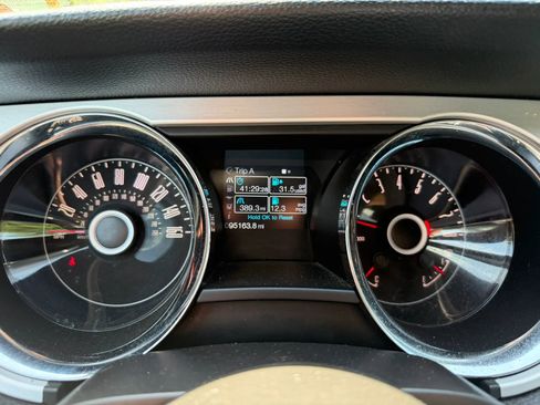 Used 2014 Ford Mustang Premium RWD image 18