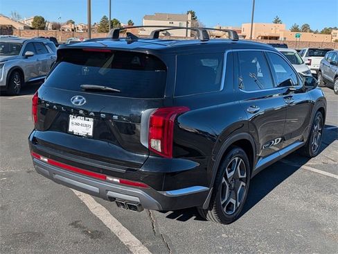 Used 2023 Hyundai Palisade Limited image 6