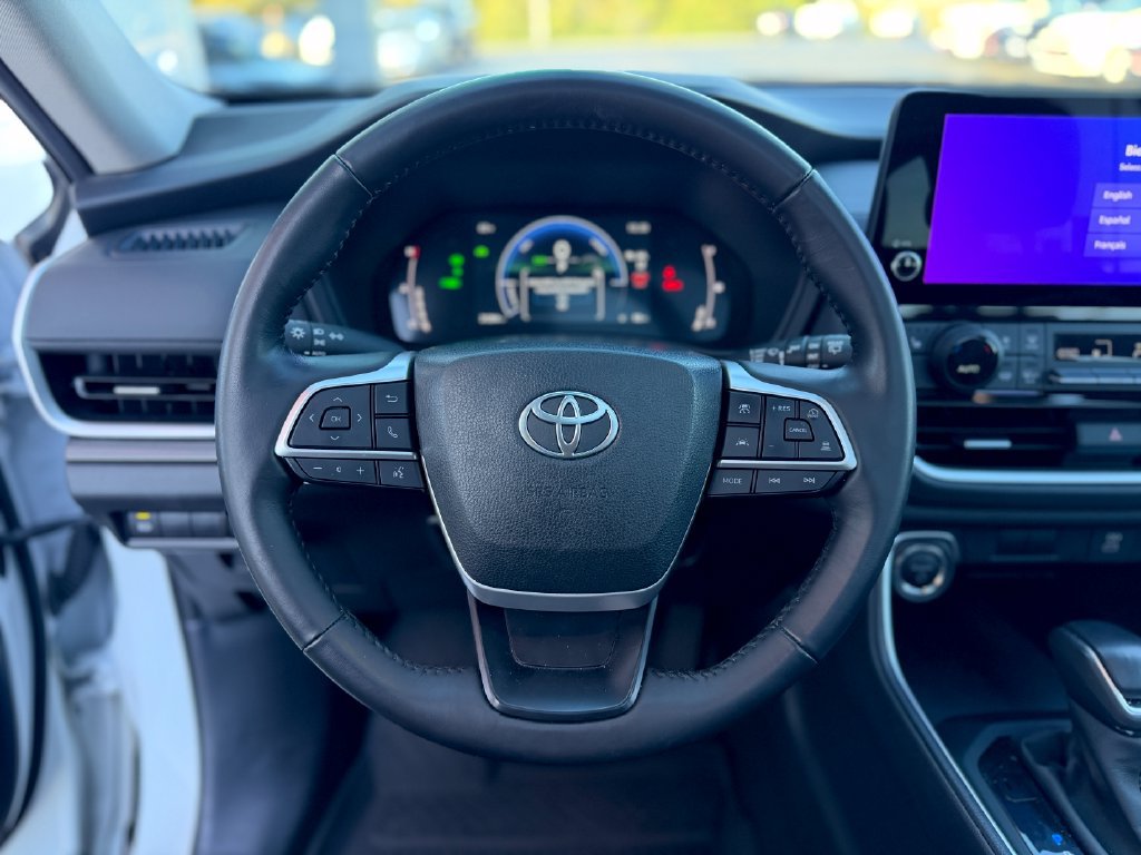 Used 2025 Toyota Grand Highlander AWD Hybrid image 14