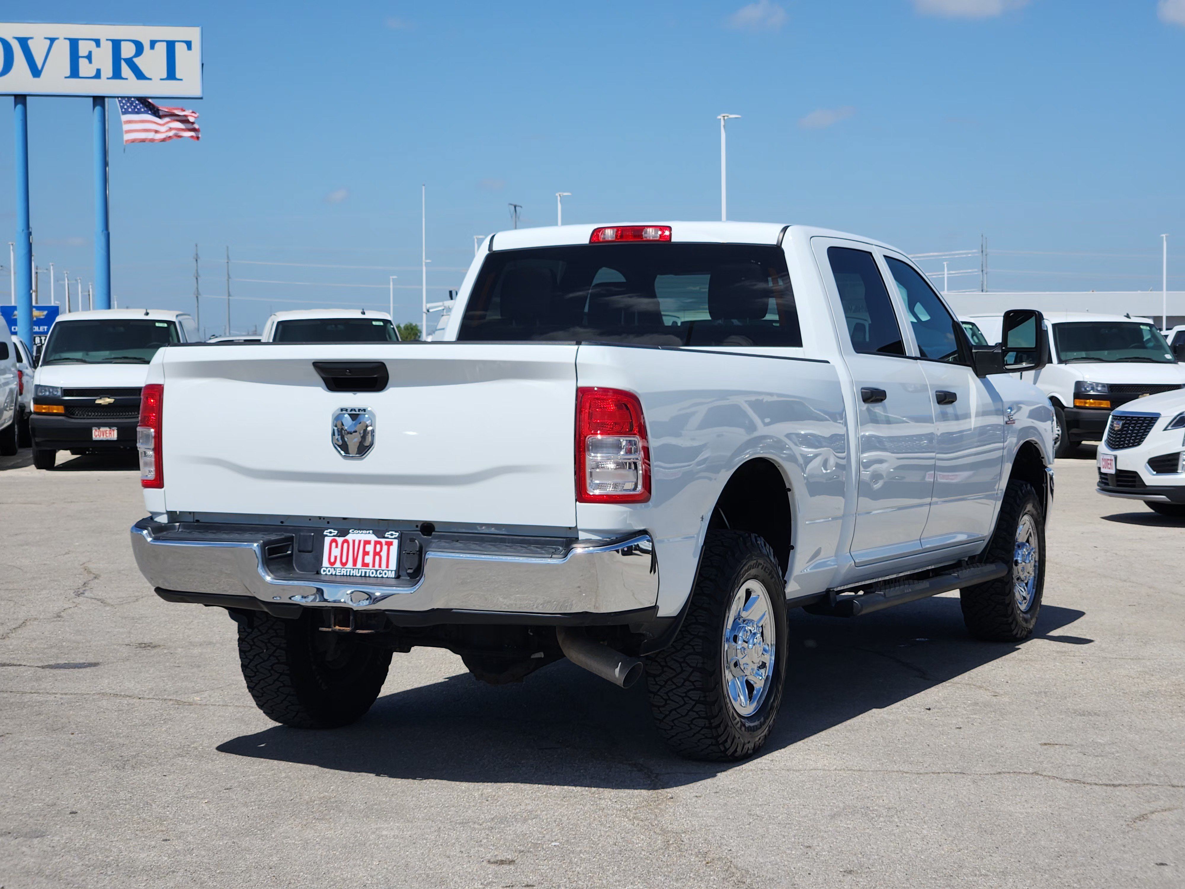 Used 2024 RAM 2500 Tradesman w/ Chrome Appearance Group AWD/4WD image 7