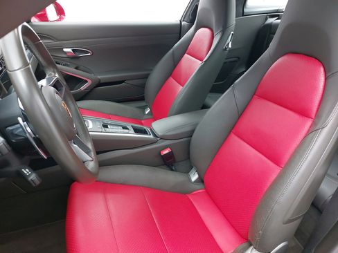 Certified 2019 Porsche 911 Targa 4S image 5