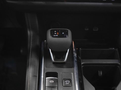 Used 2023 Nissan Pathfinder SL AWD/4WD image 20