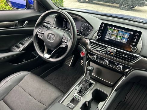 Used 2020 Honda Accord Sport image 9
