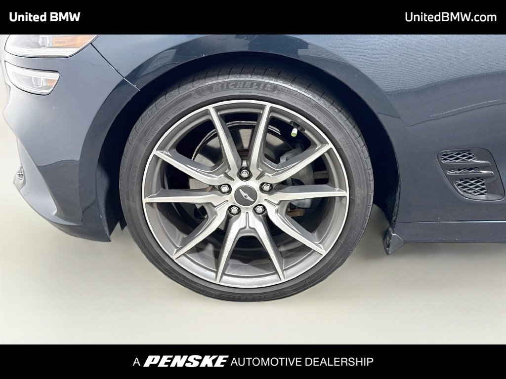 Used 2022 Genesis G70 2.0T w/ Prestige Package RWD image 9