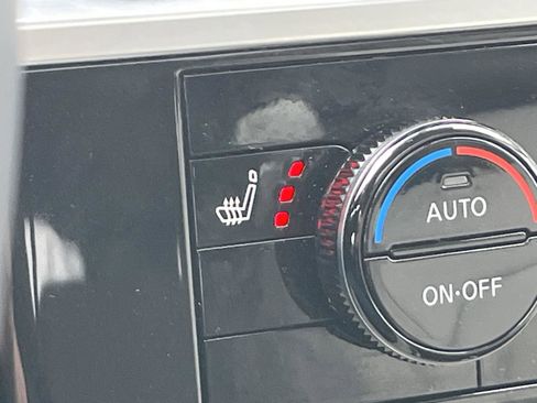 Used 2024 Nissan Pathfinder SL w/ SL Premium Package image 20