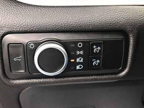 Certified 2023 Ford Explorer XLT image 22