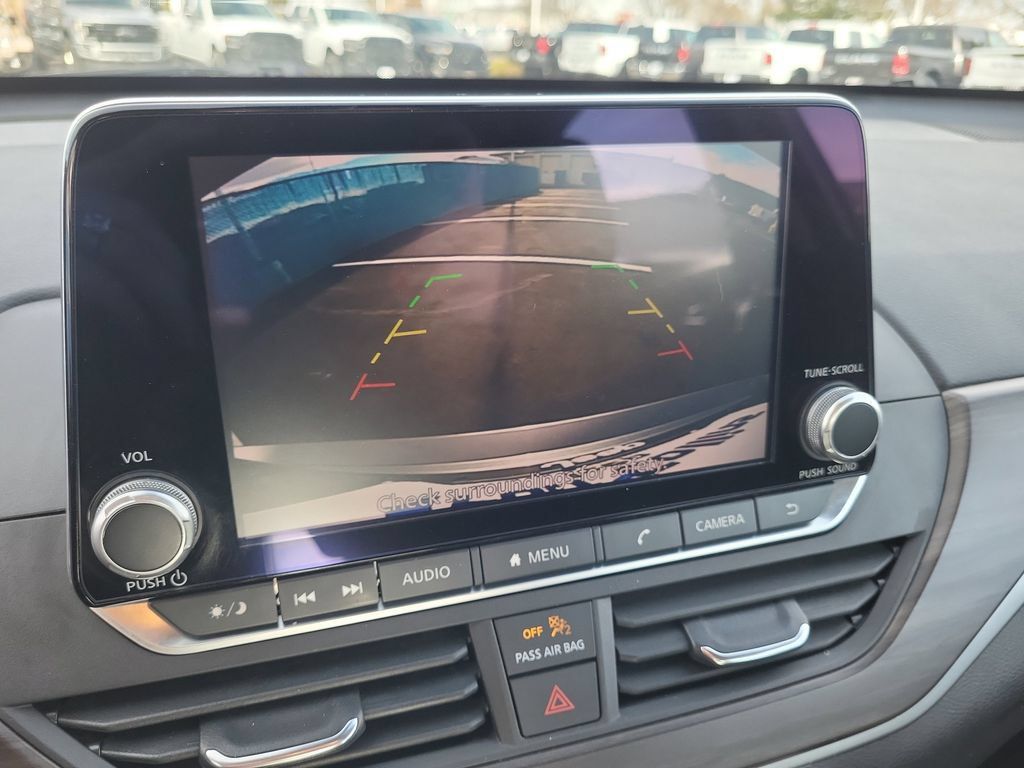 Used 2023 Nissan Altima 2.5 SV FWD image 21