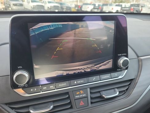 Used 2023 Nissan Altima 2.5 SV image 21