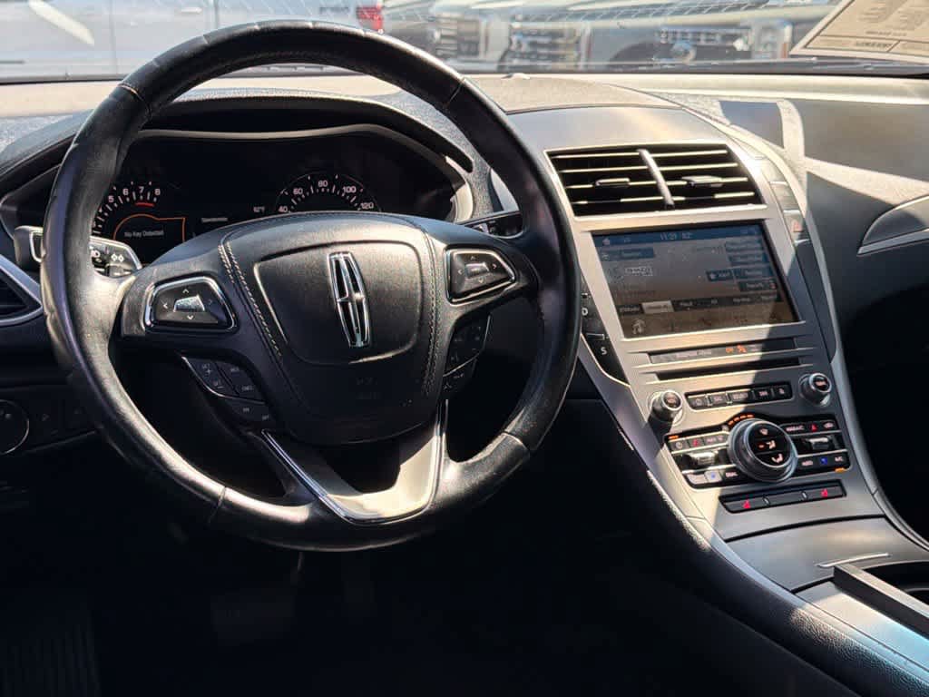 Used 2017 Lincoln MKZ Premiere FWD image 33