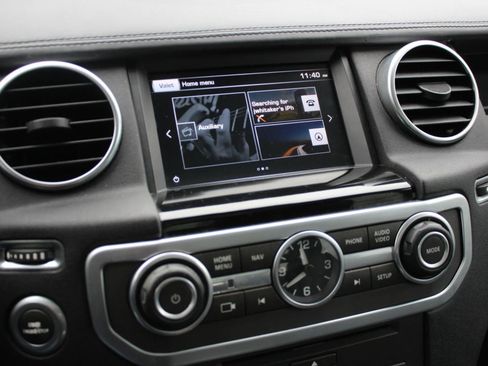 Used 2016 Land Rover LR4 HSE LUX image 17